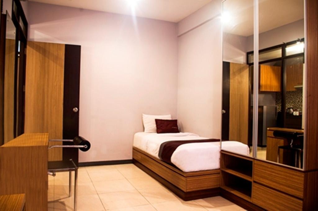 Valore Hotel Cimahi Exterior foto